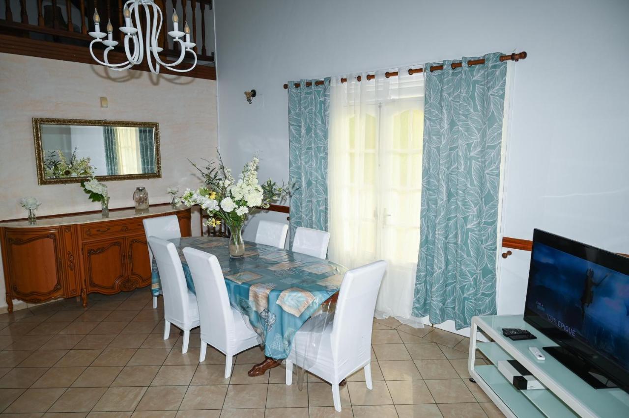 Villa D Ennry Pointe-Noire Bagian luar foto