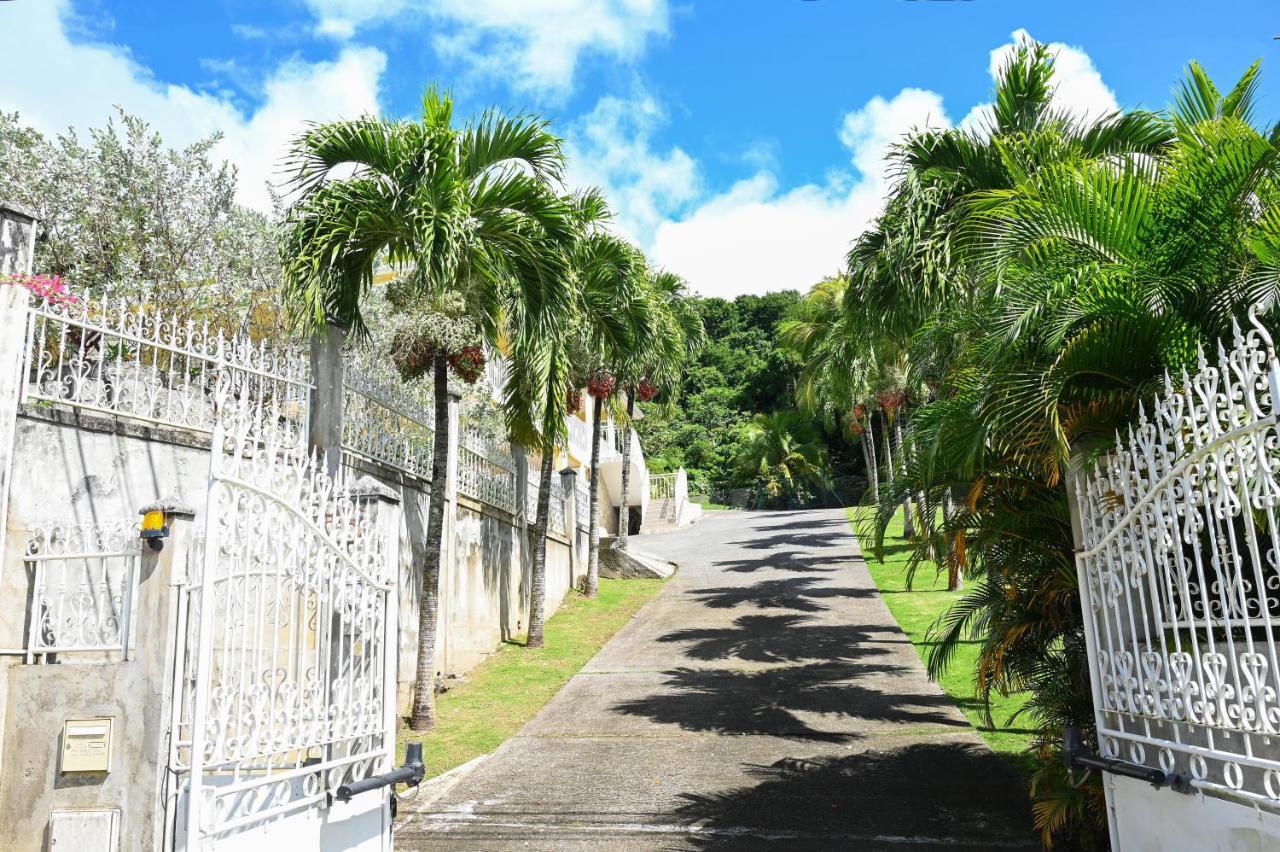 Villa D Ennry Pointe-Noire Bagian luar foto